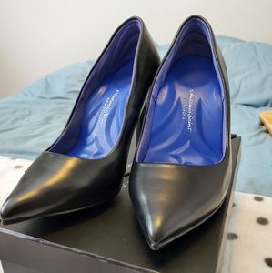 Antonia Saint NY Victoria Heel